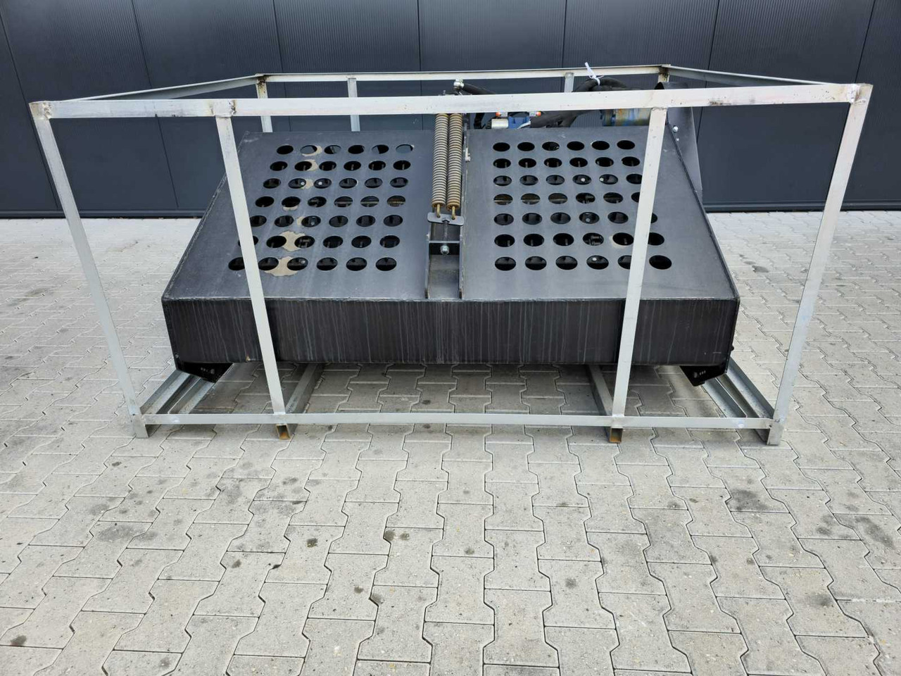 Rhino-cross Landscape rake - Техника для обработки почвы: фото 2 Rhino-cross Landscape rake - Техника для обработки почвы: фото 2