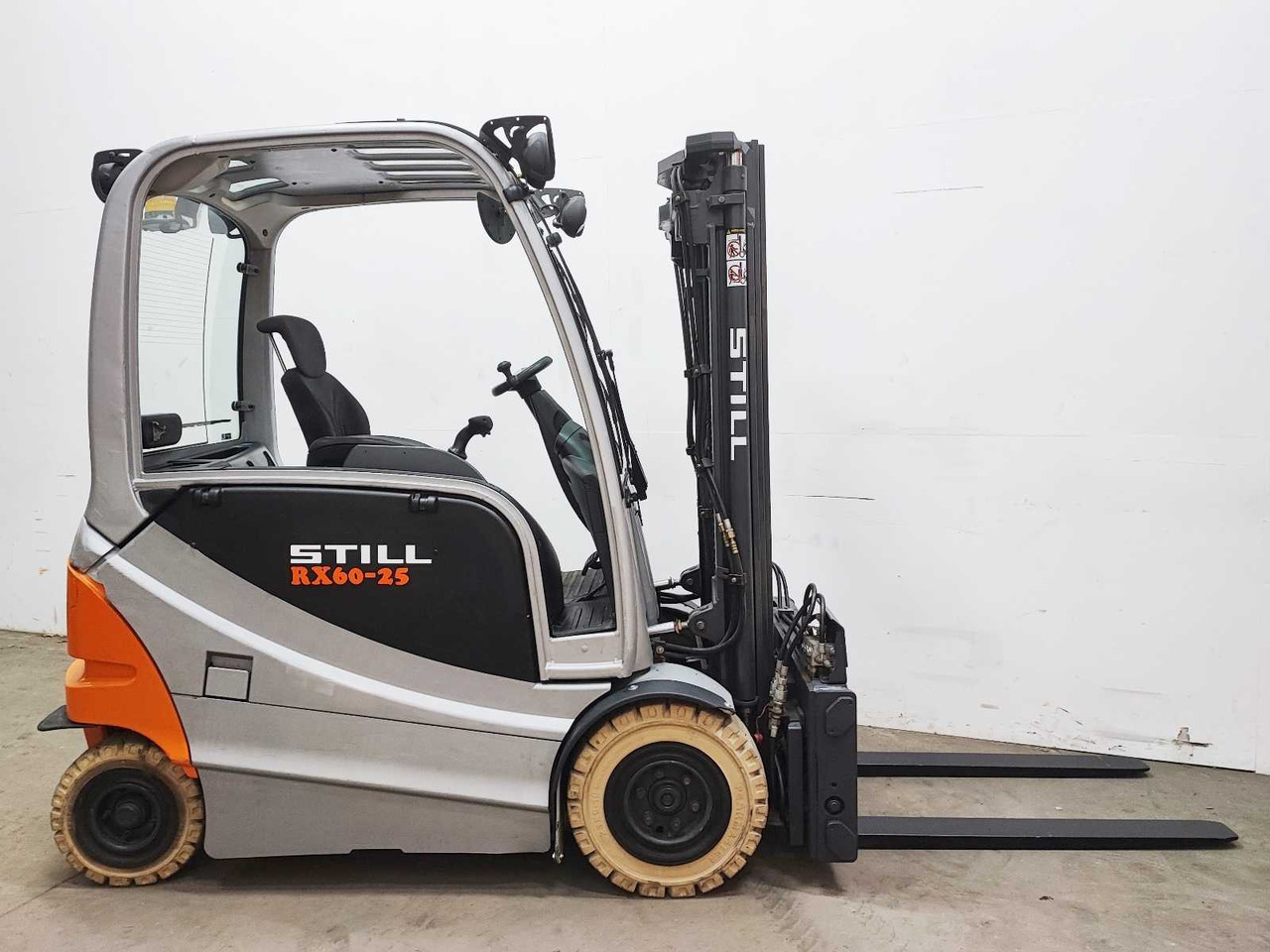 STILL - 2014 - RX60-25 - FORKLIFT WITH FORK SPREADER - Вилочный погрузчик: фото 4 STILL - 2014 - RX60-25 - FORKLIFT WITH FORK SPREADER - Вилочный погрузчик: фото 4