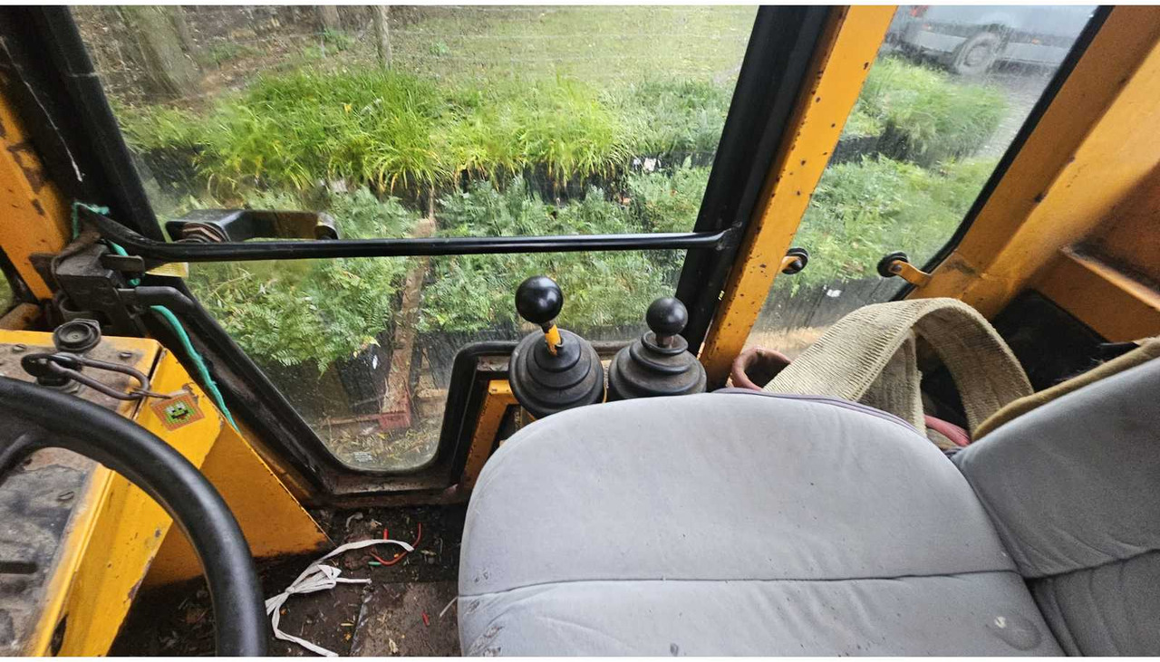 Schaeffer 860 - Мини-погрузчик с бортовым поворотом: фото 4 Schaeffer 860 - Мини-погрузчик с бортовым поворотом: фото 4