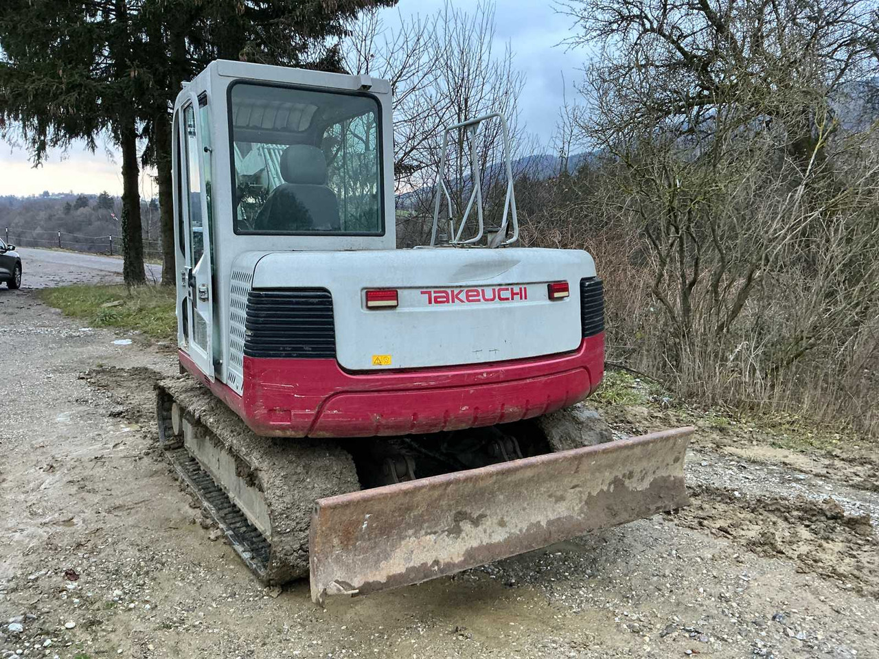 Takeuchi TB175 - Гусеничный экскаватор: фото 3 Takeuchi TB175 - Гусеничный экскаватор: фото 3