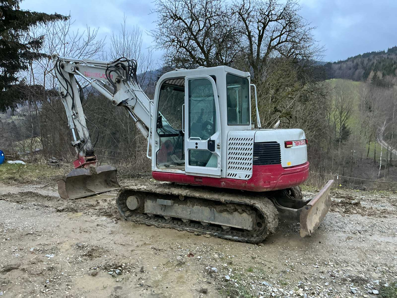 Takeuchi TB175 - Гусеничный экскаватор: фото 2 Takeuchi TB175 - Гусеничный экскаватор: фото 2