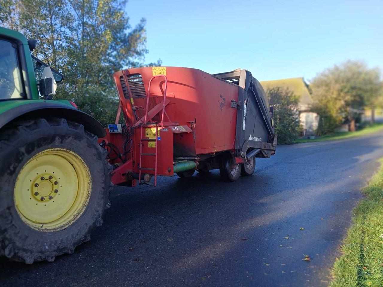 Trioliet TM-2-S-1600 - Кормораздатчик: фото 1 Trioliet TM-2-S-1600 - Кормораздатчик: фото 1