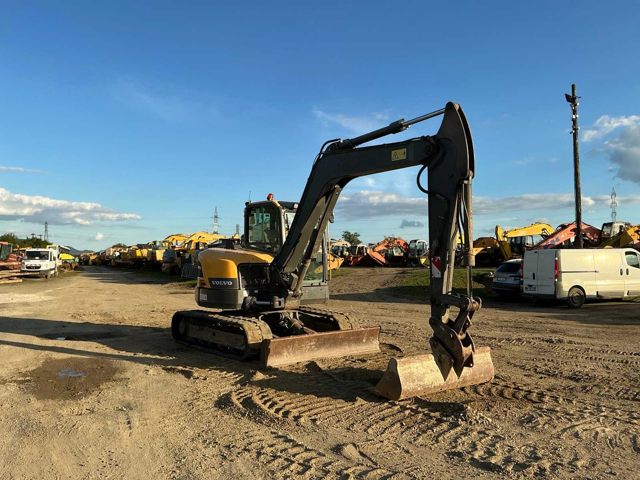 Volvo ECR 88D - Гусеничный экскаватор: фото 2 Volvo ECR 88D - Гусеничный экскаватор: фото 2