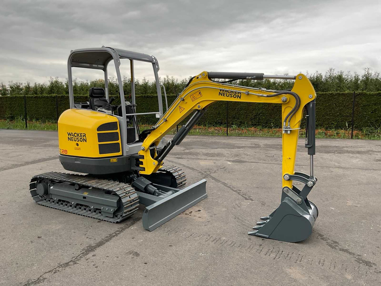 Wacker Neuson EZ28 - Гусеничный экскаватор: фото 1 Wacker Neuson EZ28 - Гусеничный экскаватор: фото 1