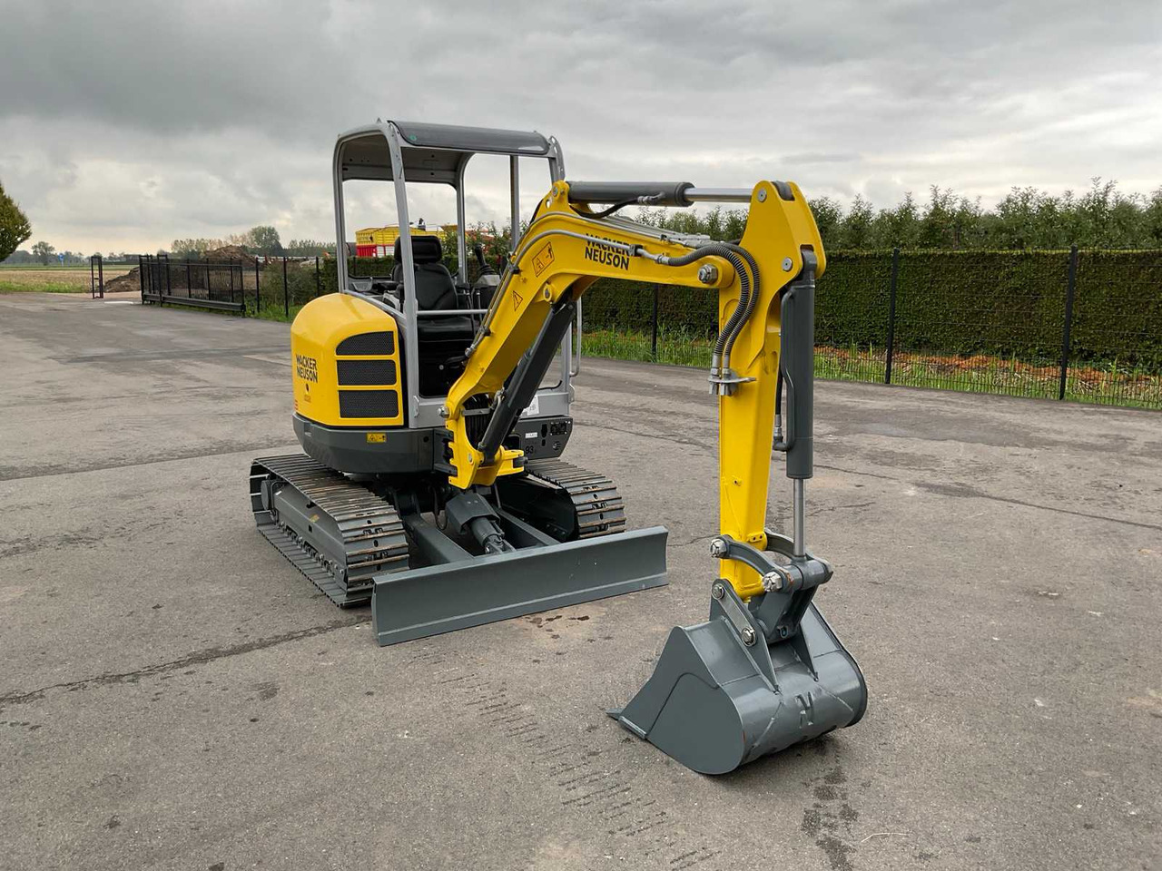 Wacker Neuson EZ28 - Гусеничный экскаватор: фото 2 Wacker Neuson EZ28 - Гусеничный экскаватор: фото 2
