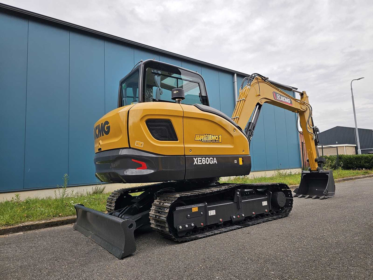 XCMG XE60GA - Гусеничный экскаватор: фото 4 XCMG XE60GA - Гусеничный экскаватор: фото 4