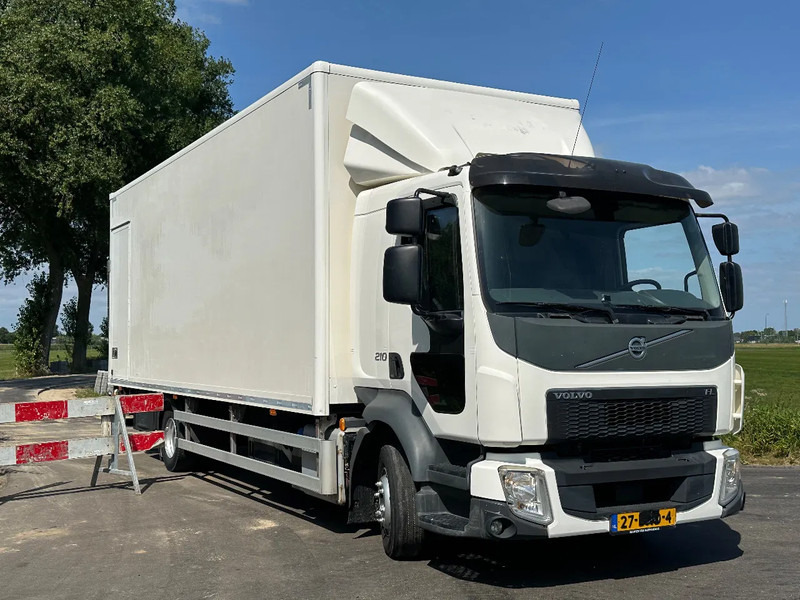 Volvo FL 210.12 EURO6 - Грузовик с закрытым кузовом: фото 2 Volvo FL 210.12 EURO6 - Грузовик с закрытым кузовом: фото 2