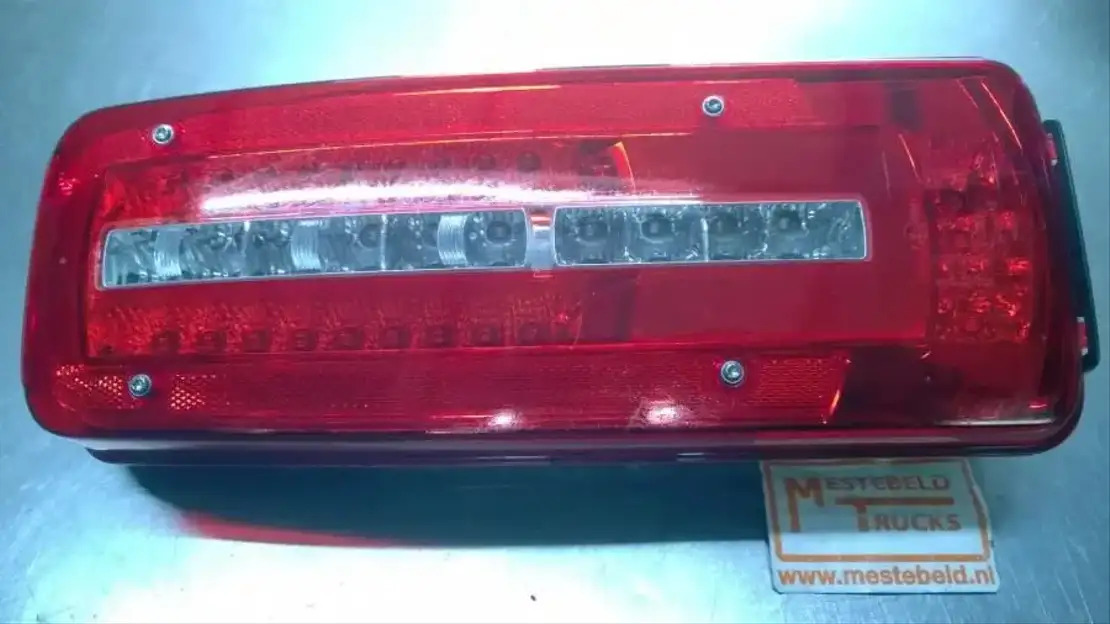 DAF Achterlicht LED CF-XF105 rechts - Электрическая система для Грузовиков: фото 1 DAF Achterlicht LED CF-XF105 rechts - Электрическая система для Грузовиков: фото 1