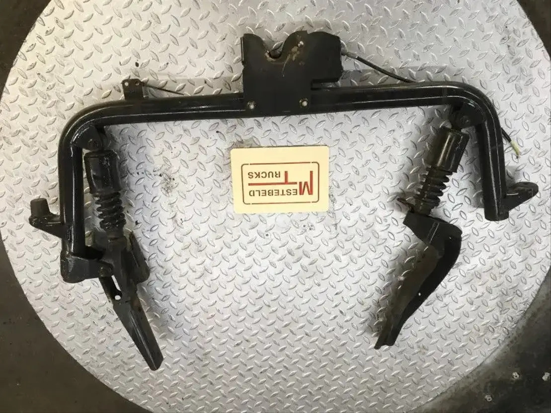 MAN Cabineophanging achter - Кабина и интерьер для Грузовиков: фото 1 MAN Cabineophanging achter - Кабина и интерьер для Грузовиков: фото 1