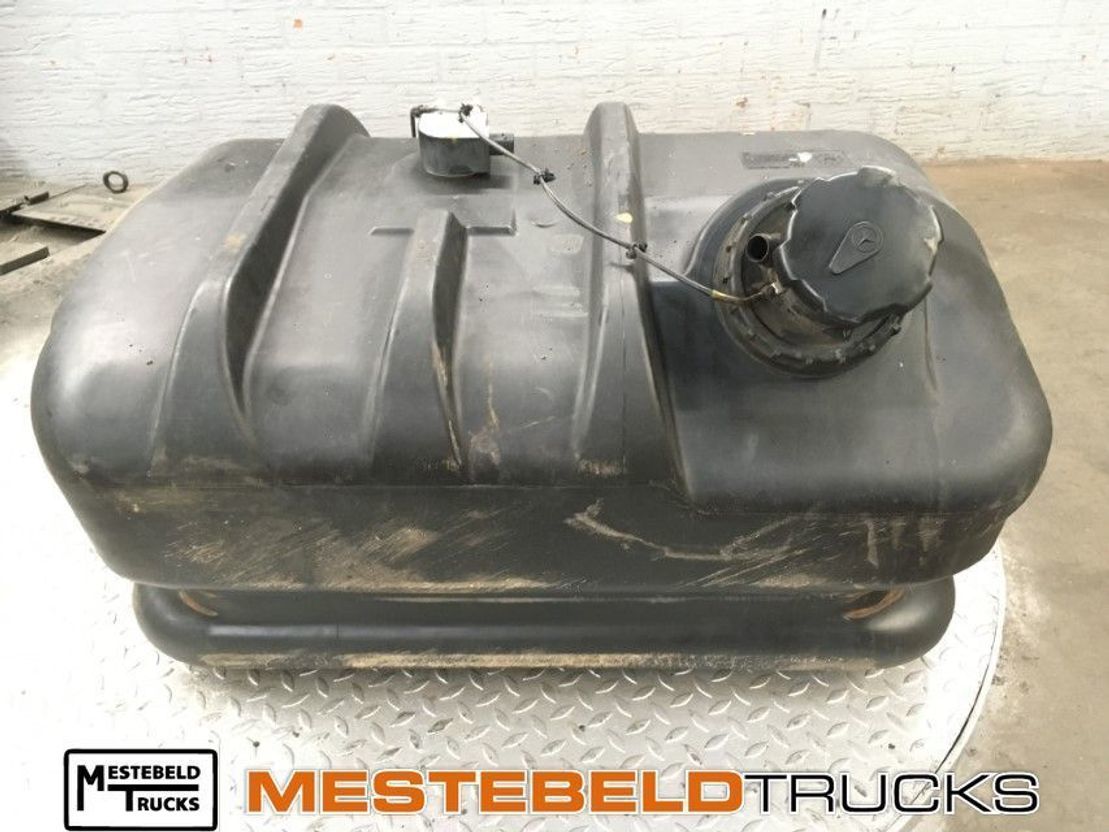 Mercedes-Benz Brandstoftank 180 liter - Подготовка топлива для Лёгких коммерческих автомобилей: фото 1 Mercedes-Benz Brandstoftank 180 liter - Подготовка топлива для Лёгких коммерческих автомобилей: фото 1