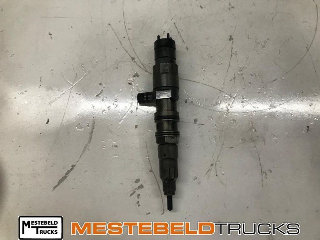 Mercedes-Benz Injector - Подготовка топлива для Лёгких коммерческих автомобилей: фото 1 Mercedes-Benz Injector - Подготовка топлива для Лёгких коммерческих автомобилей: фото 1