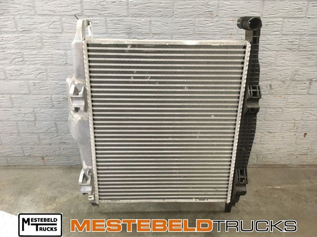 Mercedes-Benz Intercooler  - Система охлаждения для Грузовиков: фото 1 Mercedes-Benz Intercooler  - Система охлаждения для Грузовиков: фото 1