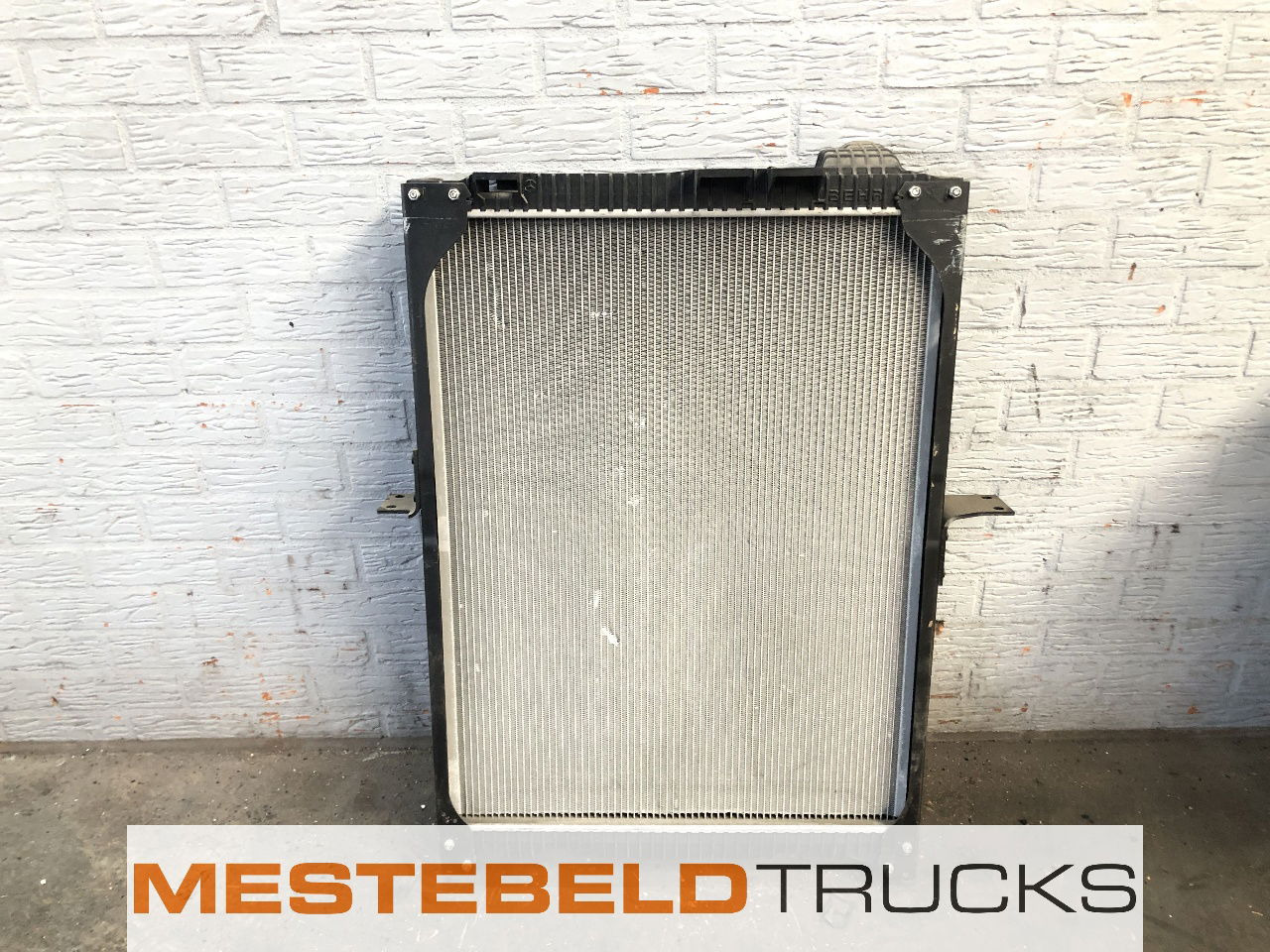 Mercedes-Benz Radiateur - Система охлаждения для Грузовиков: фото 1 Mercedes-Benz Radiateur - Система охлаждения для Грузовиков: фото 1