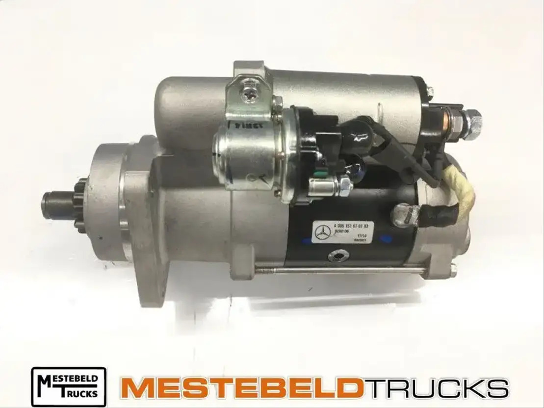 Mercedes-Benz Startmotor 24V/3,9 KW - Двигатель и запчасти для Грузовиков: фото 1 Mercedes-Benz Startmotor 24V/3,9 KW - Двигатель и запчасти для Грузовиков: фото 1