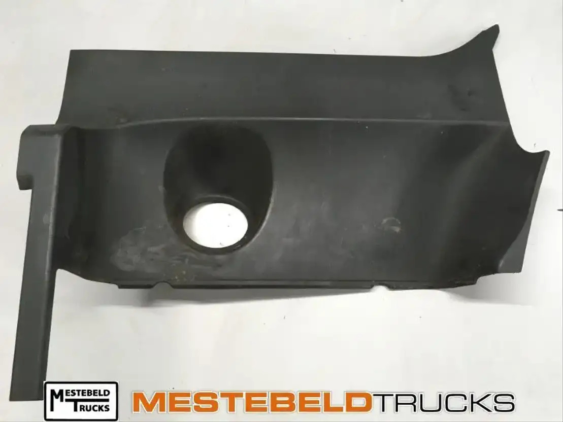 Scania Afdekkap links van instapbak - Кабина и интерьер для Грузовиков: фото 1 Scania Afdekkap links van instapbak - Кабина и интерьер для Грузовиков: фото 1