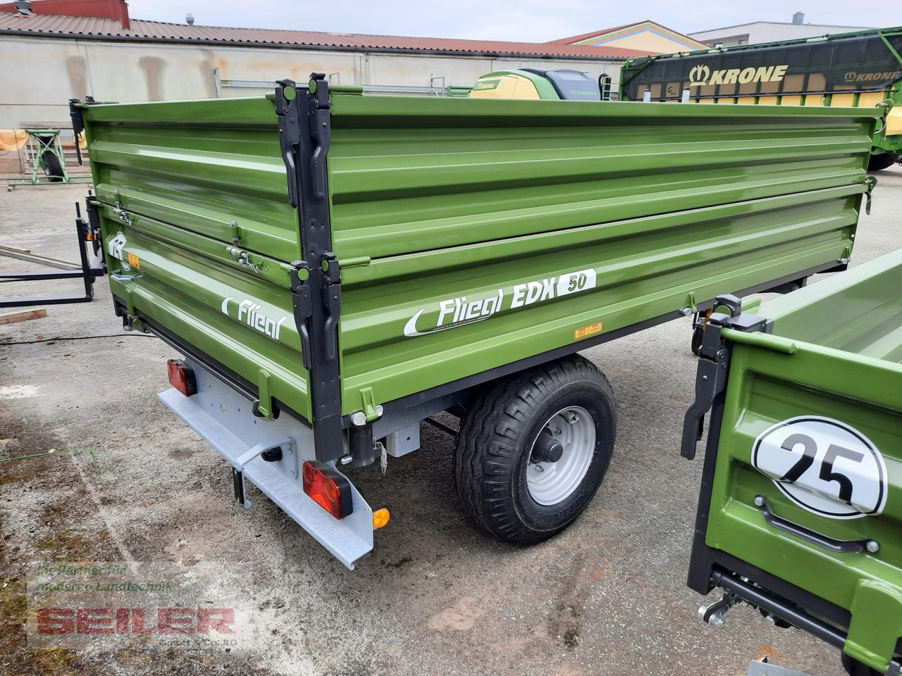 Fliegl EDK 50 FOX + Aufbau 400 mm - Сельскохозяйственный прицеп: фото 3 Fliegl EDK 50 FOX + Aufbau 400 mm - Сельскохозяйственный прицеп: фото 3