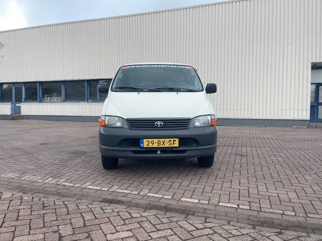 Toyota HiAce 2.5 D4-D 90 Lang Airco - Легковой фургон: фото 2 Toyota HiAce 2.5 D4-D 90 Lang Airco - Легковой фургон: фото 2