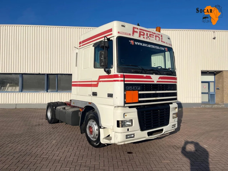 DAF XF 95.430 Manual-Gear Euro 3 - Тягач: фото 1 DAF XF 95.430 Manual-Gear Euro 3 - Тягач: фото 1
