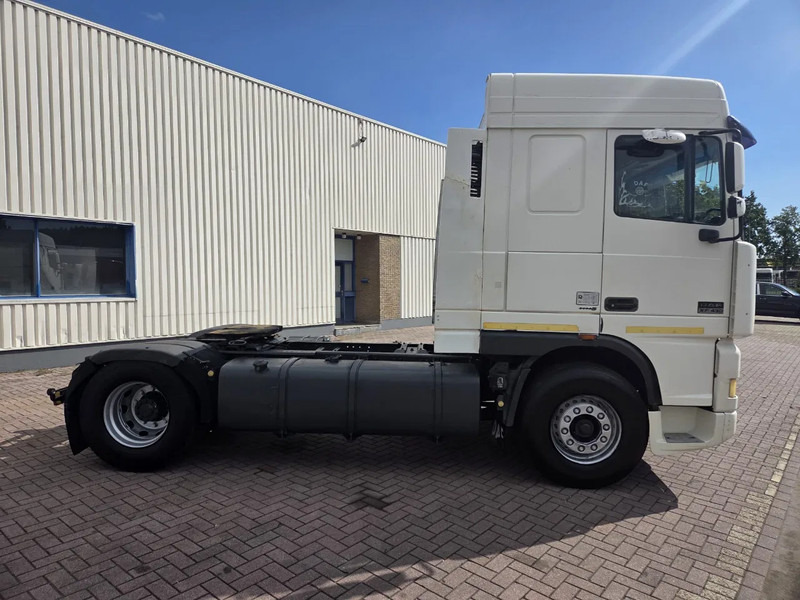 DAF XF 95.430 Manual gear Euro 3 - Тягач: фото 2 DAF XF 95.430 Manual gear Euro 3 - Тягач: фото 2