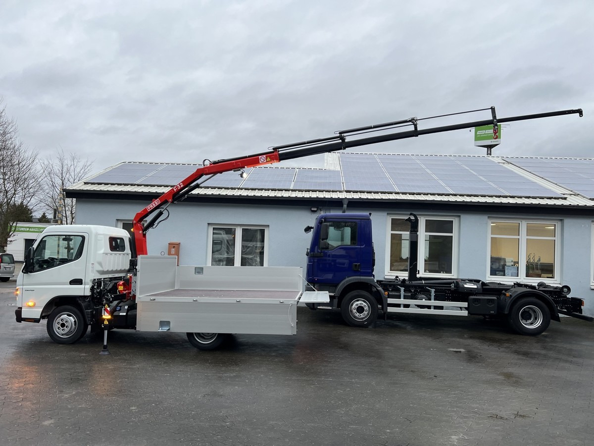 FUSO 3S15 Alu Pritsche 2.80m Ladekran Funk! sofort ve - Малотоннажный бортовой грузовик: фото 3 FUSO 3S15 Alu Pritsche 2.80m Ladekran Funk! sofort ve - Малотоннажный бортовой грузовик: фото 3