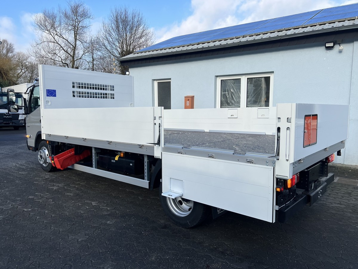 FUSO Canter 7C18 Gastransport ADR Gefahrgut Pritsche - Малотоннажный бортовой грузовик: фото 5 FUSO Canter 7C18 Gastransport ADR Gefahrgut Pritsche - Малотоннажный бортовой грузовик: фото 5
