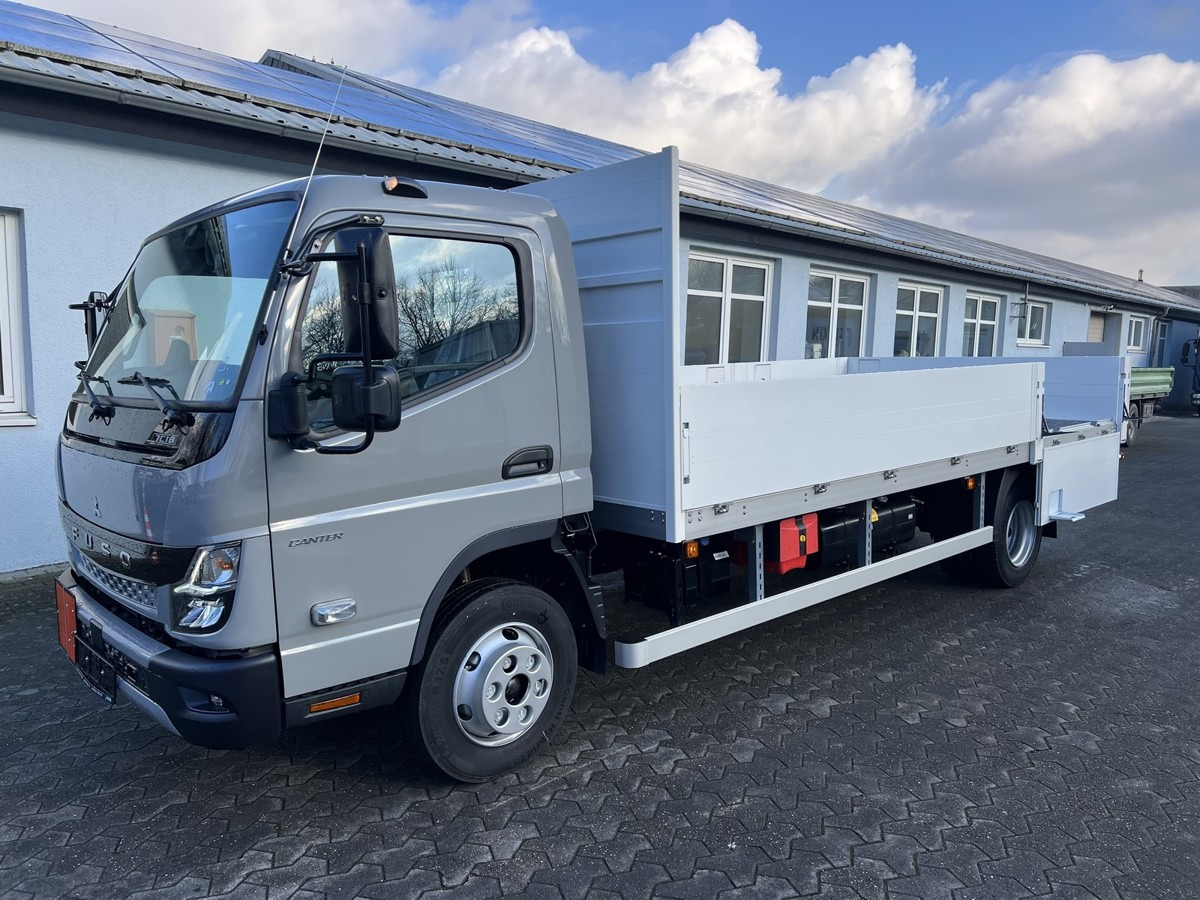 FUSO Canter 7C18 Gastransport ADR Gefahrgut Pritsche - Малотоннажный бортовой грузовик: фото 4 FUSO Canter 7C18 Gastransport ADR Gefahrgut Pritsche - Малотоннажный бортовой грузовик: фото 4