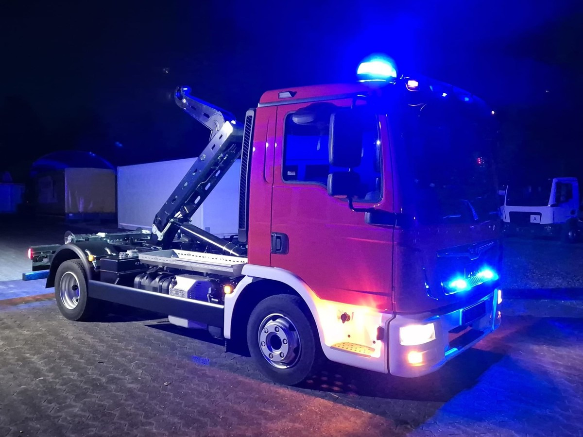 Крюковой мультилифт MAN TGL 8.190 Feuerwehrfahrzeug City Abrollkipper: фото 11 Крюковой мультилифт MAN TGL 8.190 Feuerwehrfahrzeug City Abrollkipper: фото 11