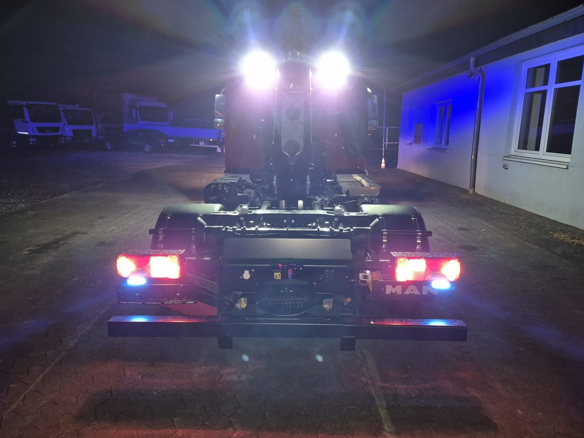 Крюковой мультилифт MAN TGL 8.190 Feuerwehrfahrzeug City Abrollkipper: фото 9 Крюковой мультилифт MAN TGL 8.190 Feuerwehrfahrzeug City Abrollkipper: фото 9