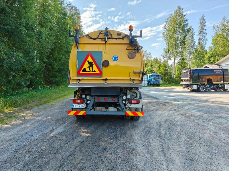 BUCHER Optifant 70 Volvo FM9 - Подметально-уборочная машина: фото 5 BUCHER Optifant 70 Volvo FM9 - Подметально-уборочная машина: фото 5