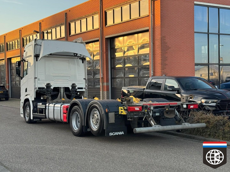 Scania R450 6X2/4 Highline Retarder Night a/c Full air - BDF CHASSIS - Concourstaat - Грузовик-контейнеровоз/ Сменный кузов: фото 4 Scania R450 6X2/4 Highline Retarder Night a/c Full air - BDF CHASSIS - Concourstaat - Грузовик-контейнеровоз/ Сменный кузов: фото 4