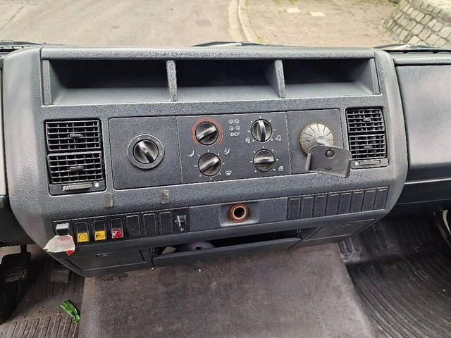 Тентованный грузовик MAN L2000 LE 8.180: фото 16