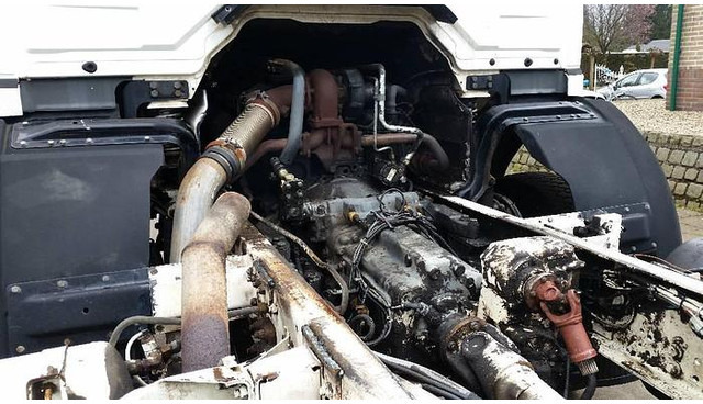 Грузовик-шасси Mercedes-Benz 2524 L: фото 8