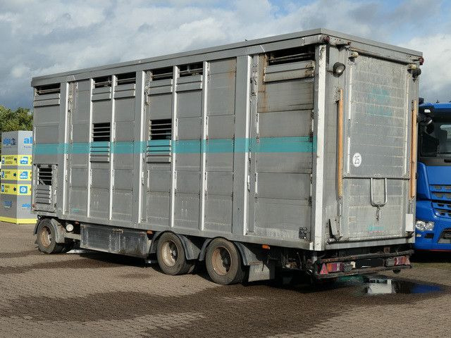 Bannas AT 24.83, 3 Etagen, Schweine, Liftachse - Прицеп для перевозки животных: фото 2 Bannas AT 24.83, 3 Etagen, Schweine, Liftachse - Прицеп для перевозки животных: фото 2