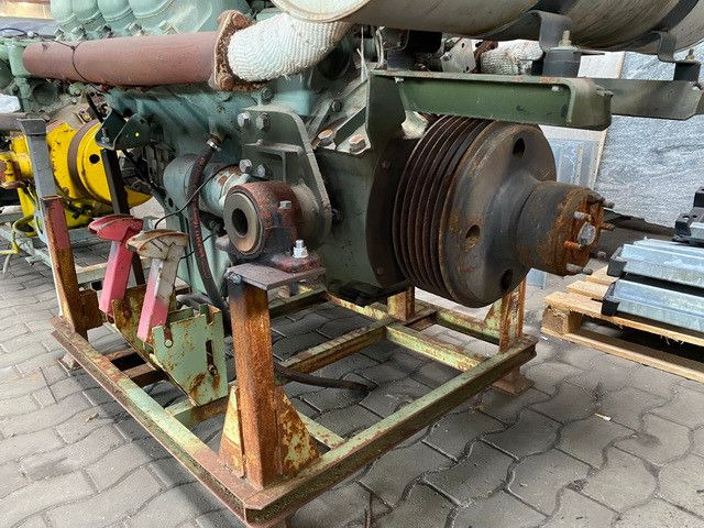 Mercedes-Benz OM 422 Motor, V8, 8 Zylinder, 10x am Lager - Грузовик: фото 3 Mercedes-Benz OM 422 Motor, V8, 8 Zylinder, 10x am Lager - Грузовик: фото 3