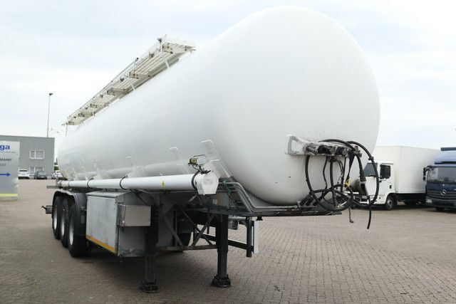 Kässbohrer STH 34/10-24/Tank 34.000 ltr./Unterbefüll./Pumpe - Полуприцеп-цистерна: фото 5 Kässbohrer STH 34/10-24/Tank 34.000 ltr./Unterbefüll./Pumpe - Полуприцеп-цистерна: фото 5