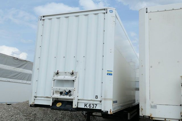 Krone SD, Isoliert, BPW, Krone Douplex Steel, 3-Achser - Полуприцеп-фургон: фото 2 Krone SD, Isoliert, BPW, Krone Douplex Steel, 3-Achser - Полуприцеп-фургон: фото 2