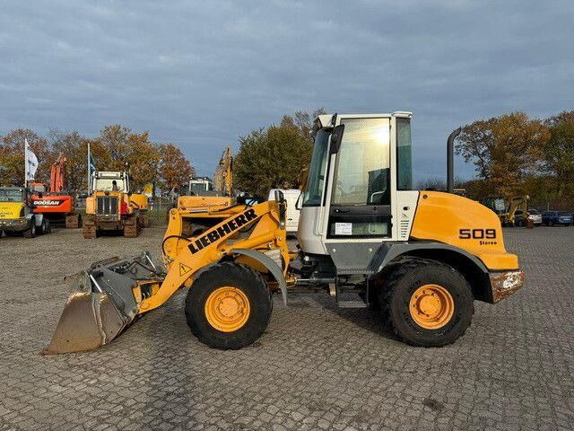 Liebherr L 509, 4+1 Schaufel, 3. Steuerkreis, Gabel - Колёсный погрузчик: фото 3 Liebherr L 509, 4+1 Schaufel, 3. Steuerkreis, Gabel - Колёсный погрузчик: фото 3