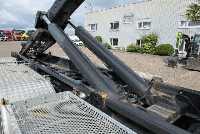 MAN 35.510 TGS 8x4, Tridem, VDL, Lift-Lenk, Funk,TOP - Крюковой мультилифт: фото 2 MAN 35.510 TGS 8x4, Tridem, VDL, Lift-Lenk, Funk,TOP - Крюковой мультилифт: фото 2