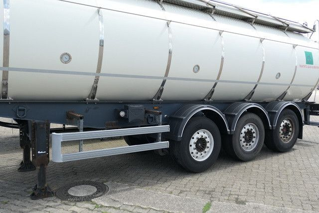 Menci SA 105/Lebensmittel Tank 32 cbm./12x auf Lager! - Полуприцеп-цистерна: фото 3 Menci SA 105/Lebensmittel Tank 32 cbm./12x auf Lager! - Полуприцеп-цистерна: фото 3