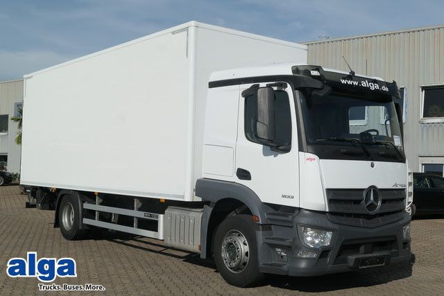 Mercedes-Benz 1833 L Actros 4x2, LBW, AHK, 7.340mm lang, Klima - Грузовик с закрытым кузовом: фото 1 Mercedes-Benz 1833 L Actros 4x2, LBW, AHK, 7.340mm lang, Klima - Грузовик с закрытым кузовом: фото 1