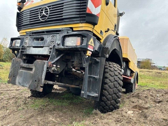 Mercedes-Benz 1838 AK 4x4, Allrad, Einzelbereifung, Wenig KM - Грузовик-шасси: фото 2 Mercedes-Benz 1838 AK 4x4, Allrad, Einzelbereifung, Wenig KM - Грузовик-шасси: фото 2