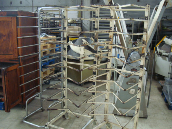 Boulangerie 3 CHARIOTS pour platines - Хлебопекарное оборудование: фото 1 Boulangerie 3 CHARIOTS pour platines - Хлебопекарное оборудование: фото 1