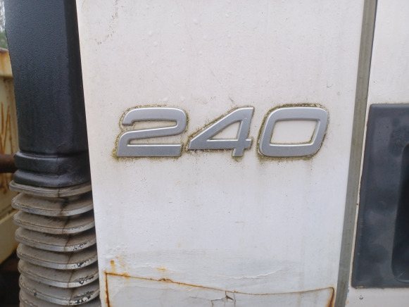 Camion tri benne Volvo FLL 42 12N2 5.0 (2009-88.795 km) - Грузовик бортовой/ Платформа: фото 3 Camion tri benne Volvo FLL 42 12N2 5.0 (2009-88.795 km) - Грузовик бортовой/ Платформа: фото 3