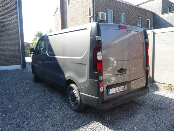 Camionnette Opel Vivaro (2018-122.114 km-VIN:WOVF7G60XJV634111) - Легковой автомобиль: фото 3 Camionnette Opel Vivaro (2018-122.114 km-VIN:WOVF7G60XJV634111) - Легковой автомобиль: фото 3