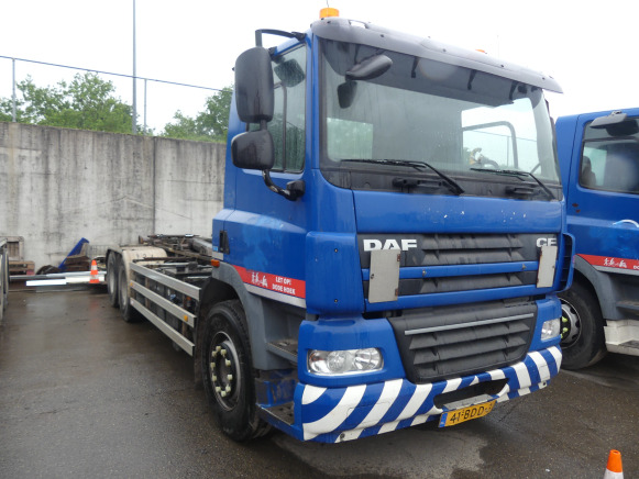 REF:41-BDD-3 - Camion porte container DAF FAS CF 85 (2013-417.489 km) - Грузовик-контейнеровоз/ Сменный кузов: фото 2 REF:41-BDD-3 - Camion porte container DAF FAS CF 85 (2013-417.489 km) - Грузовик-контейнеровоз/ Сменный кузов: фото 2
