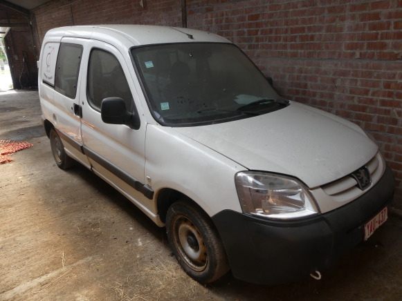 REF:Immatriculé sous : YAU-437 - Voiture Peugeot Partner - Грузопассажирский фургон: фото 1 REF:Immatriculé sous : YAU-437 - Voiture Peugeot Partner - Грузопассажирский фургон: фото 1