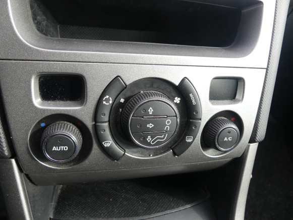 Легковой автомобиль Voiture Peugeot 308 (2010-184.813 km): фото 9