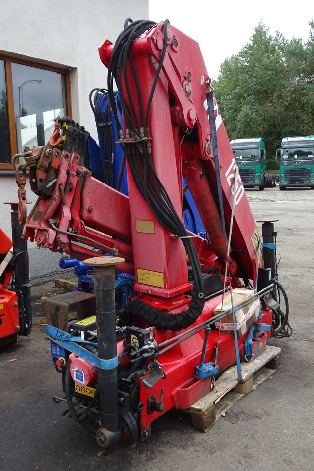 HMF 1250 K3 crane with remote control, 15 m, Funk, Ladekran, Kran PALFINGER  - Кран-манипулятор: фото 4 HMF 1250 K3 crane with remote control, 15 m, Funk, Ladekran, Kran PALFINGER  - Кран-манипулятор: фото 4