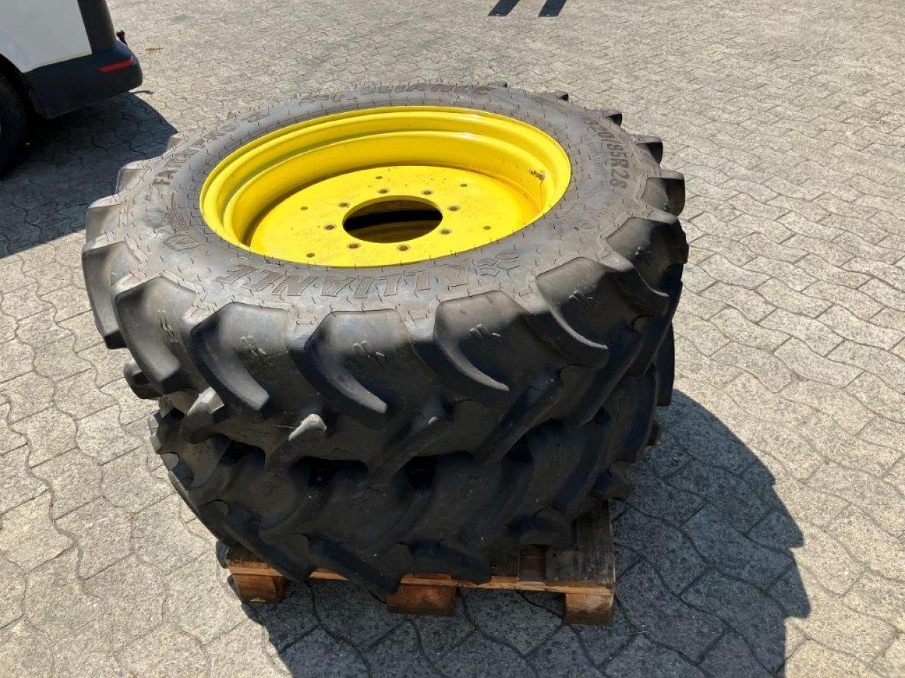 Alliance 320/85R28 - Шина для Сельскохозяйственной техники: фото 3 Alliance 320/85R28 - Шина для Сельскохозяйственной техники: фото 3