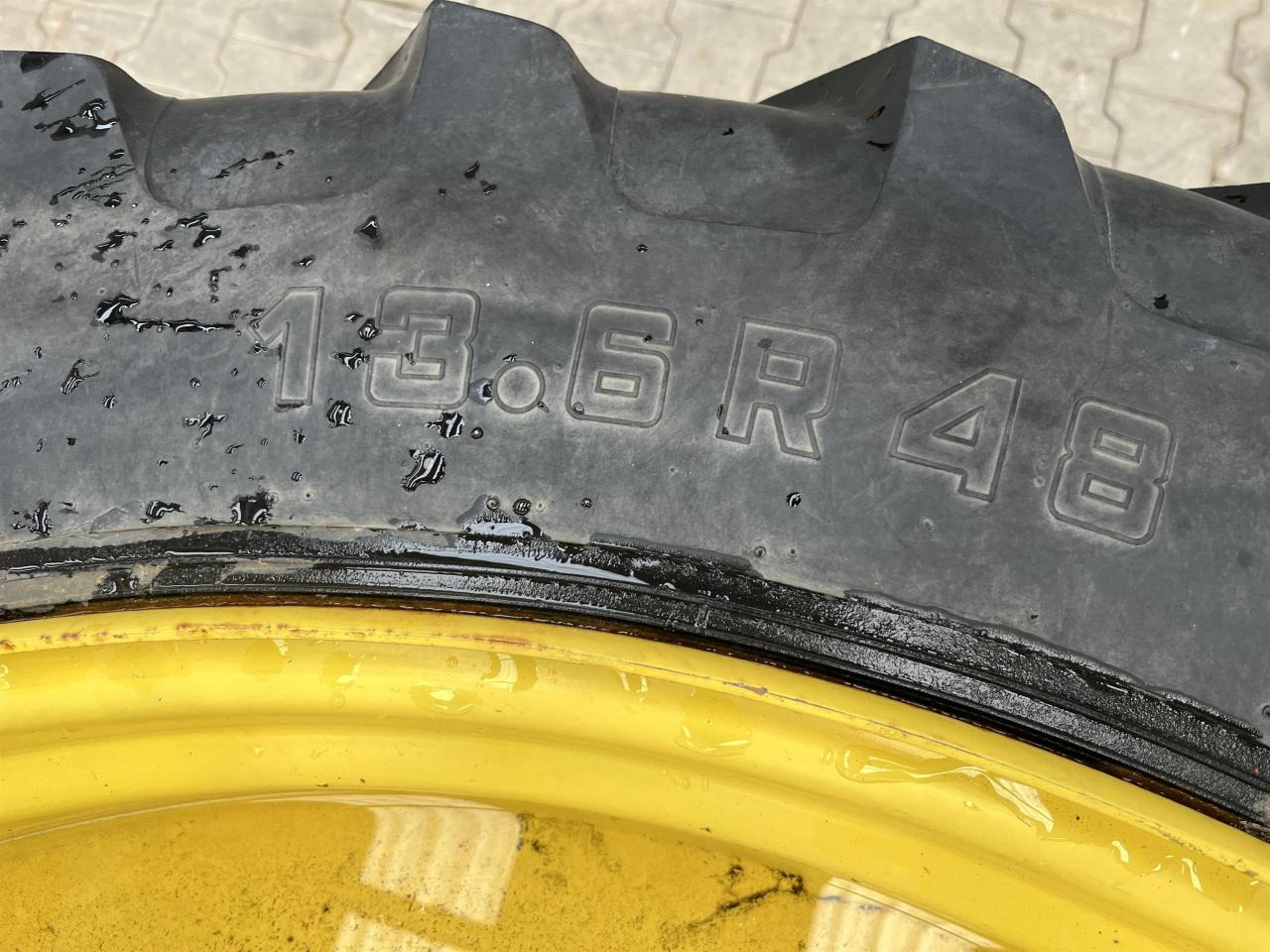 BKT 270/95R32 - Шина для Сельскохозяйственной техники: фото 2 BKT 270/95R32 - Шина для Сельскохозяйственной техники: фото 2